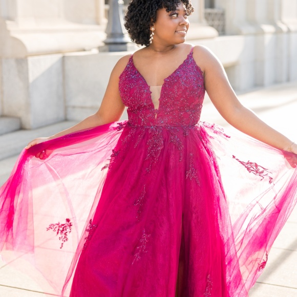 Colette by Daphne Prom Dress - Picture 2 of 11